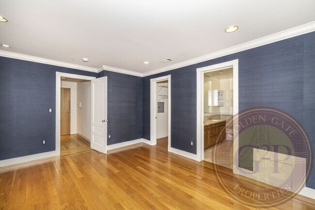 Building Photo - Noe Valley - 4 BR, 3 BA Condo 2,326 Sq. Ft...