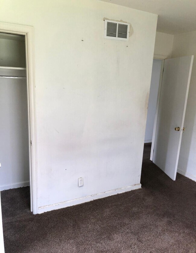 Building Photo - 3476 Obion Dr