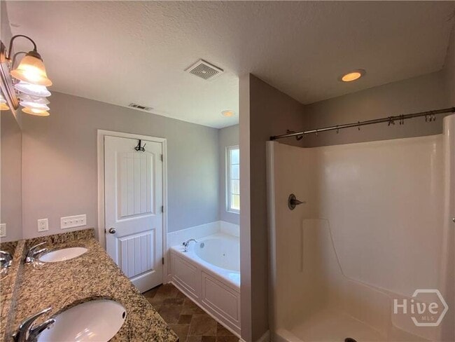 Building Photo - 253 Hendrix St