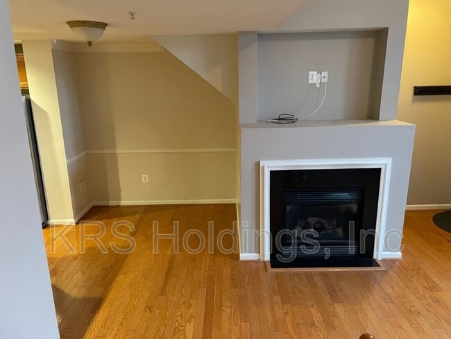 Building Photo - 14217 St Germain Dr