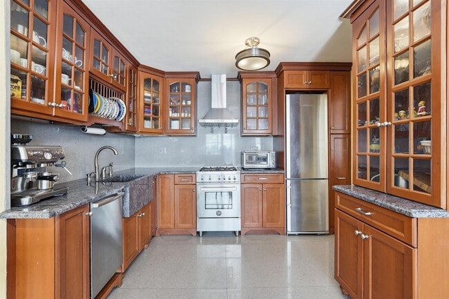 Building Photo - 6040 JFK Blvd E