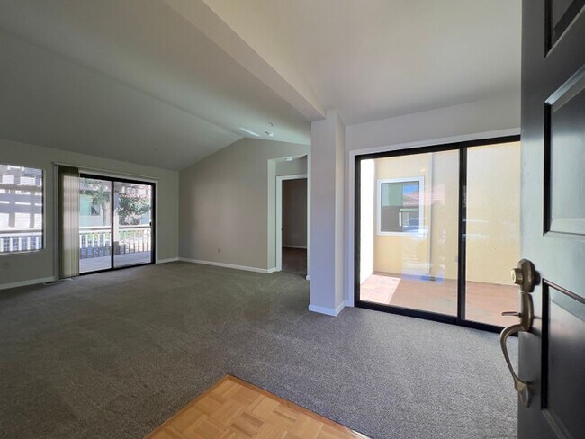 Building Photo - Peaceful Creekside Condo in Napa's Gated Fountain Grove Community