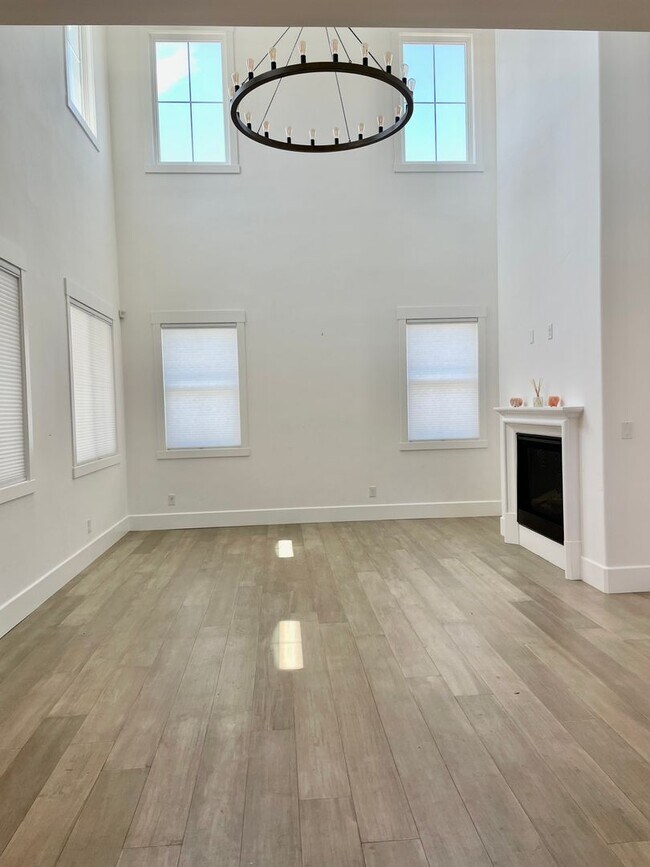 Building Photo - Wow! Custom Built Smart Home in Sutter Park - A Tim Lewis Community.