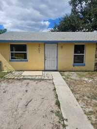 Building Photo - 2/1 DUPLEX