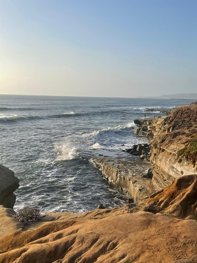 Building Photo - 1641 Sunset Cliffs Blvd