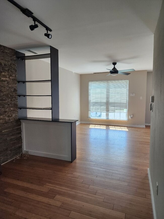Building Photo - COMING SOON - TOWNHOUSE IN NEWARK/BEAR AREA