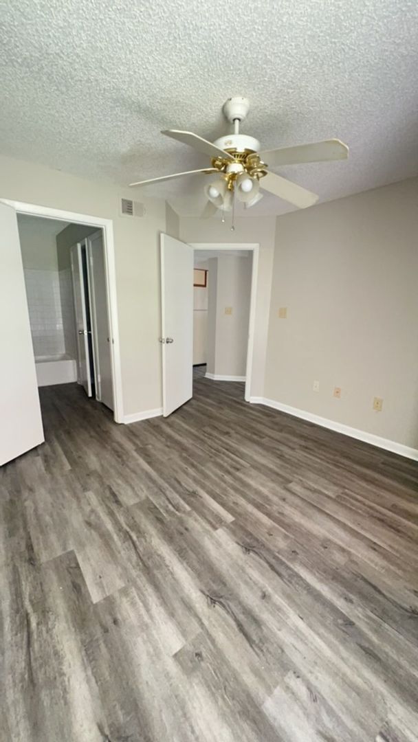 Building Photo - Come see this 1 bedroom, 1 bath condo for rent in Central Tampa!