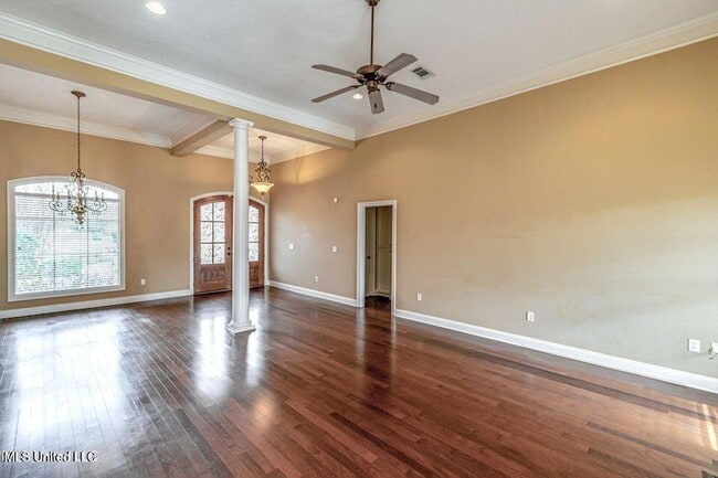 Building Photo - 401 Ash Tree Ln