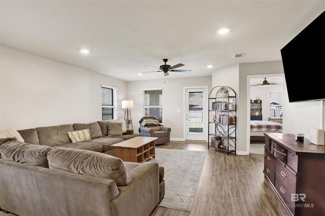Building Photo - 1283 Fairlawn Dr