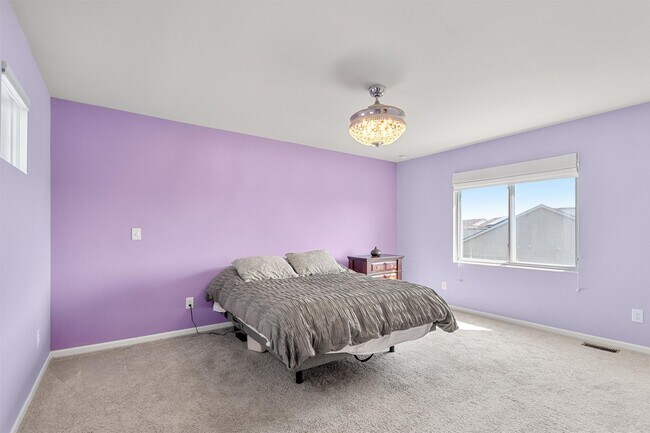 Building Photo - 2136 Wiltshire Dr