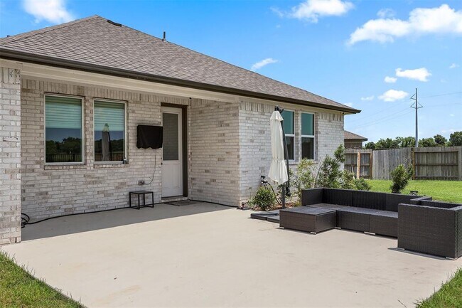 Building Photo - 13525 Emerald Mallard Dr