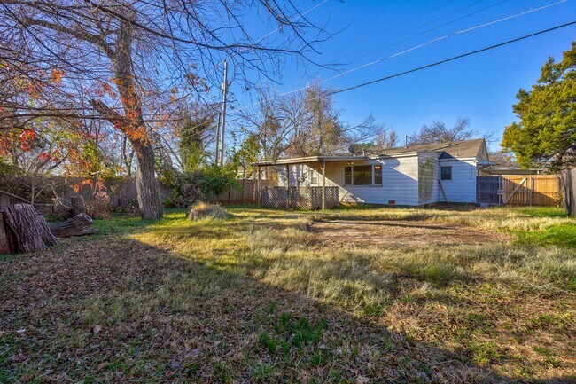Building Photo - Stylish Home with Covered Deck & Easy I-44...
