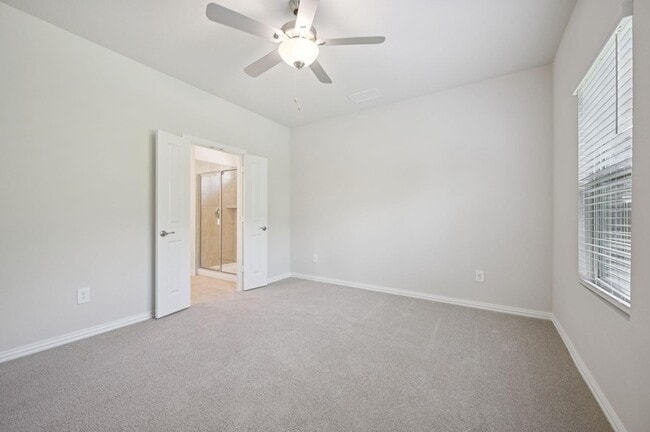 Building Photo - 3412 Brompton Dr