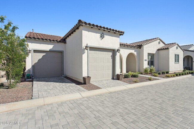 Building Photo - 11249 N Blakely St