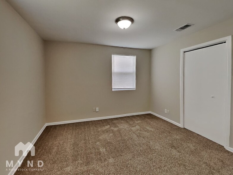 Building Photo - 11314 Harlan Dr