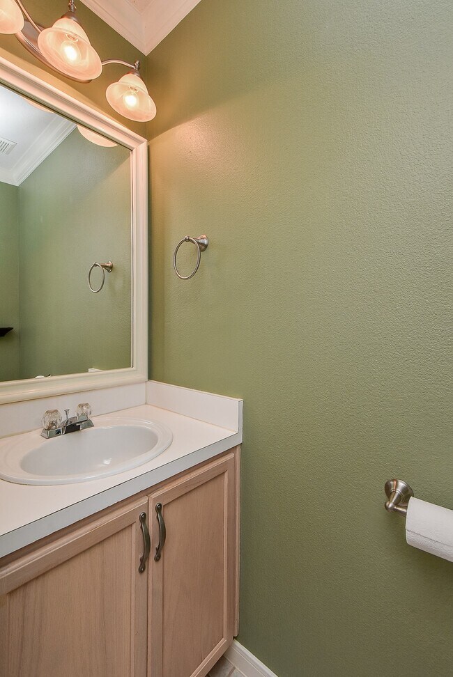 Building Photo - 11911 Brantley Haven Dr