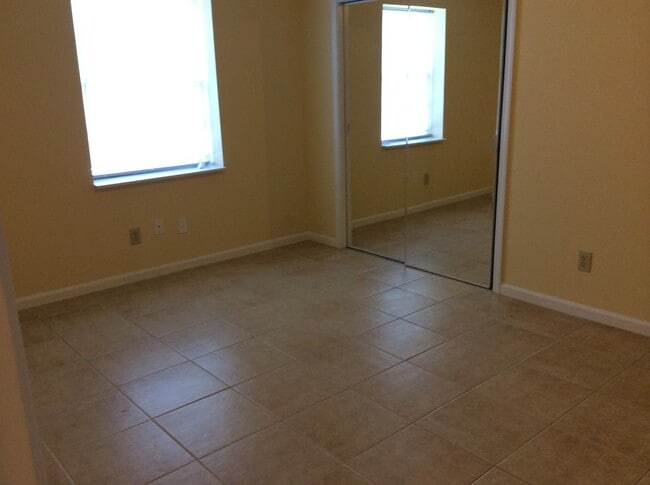 Building Photo - Washington Twp - 3 BR home