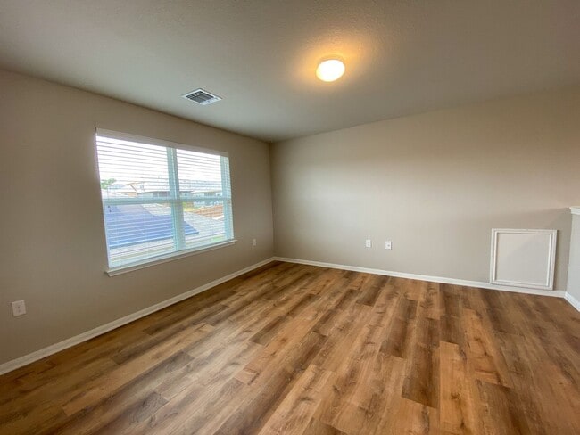 Building Photo - Stylish Southeast Austin Two-Story with Open Living, Modern Kitchen, and Flexible Spaces