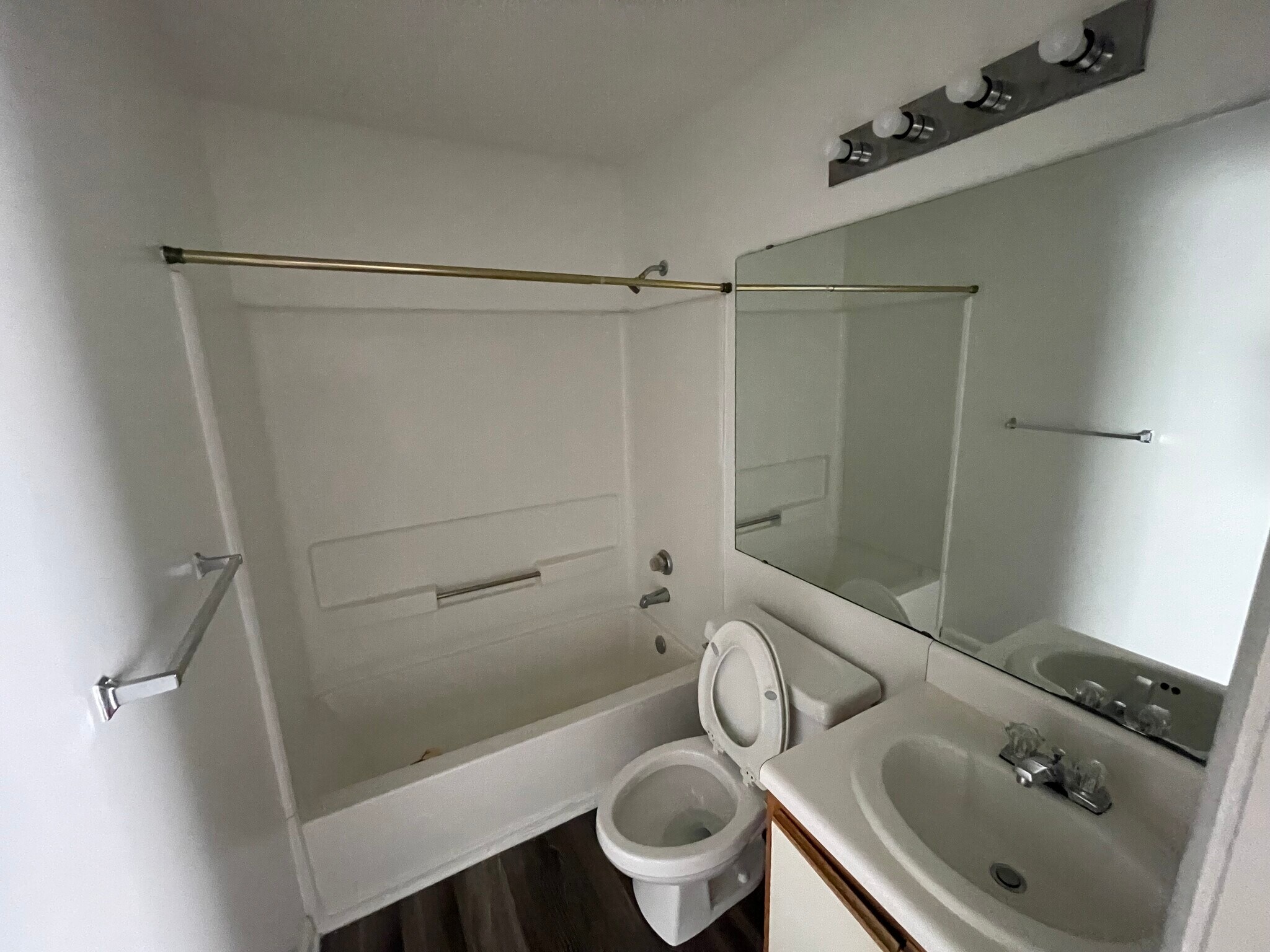 Building Photo - 1241 University Ct