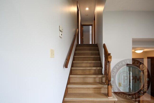 Building Photo - 5614 N 116th Ave