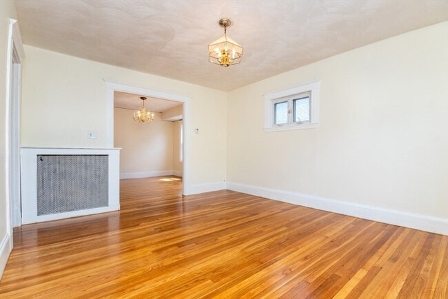 Building Photo - 57 Ardale St