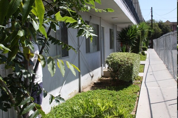 Building Photo - Casa del Sol South Apartments