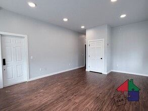 Building Photo - 33 Granite St