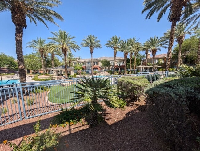 Building Photo - 820 Titan Peak Pl