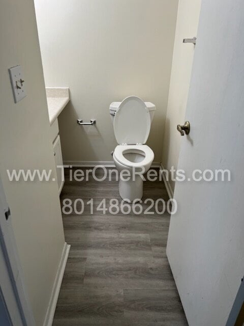 Building Photo - NO DEPOSIT option available for qualified ...