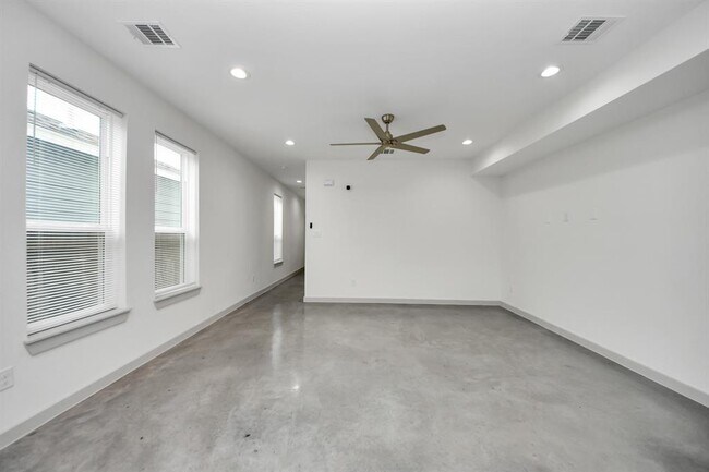 Building Photo - 7924 Booker St