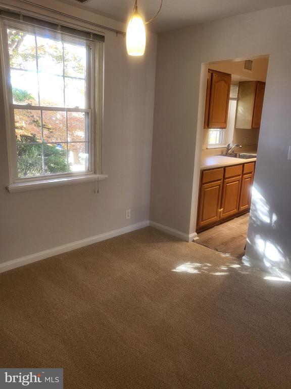 Building Photo - 3279 S Stafford St