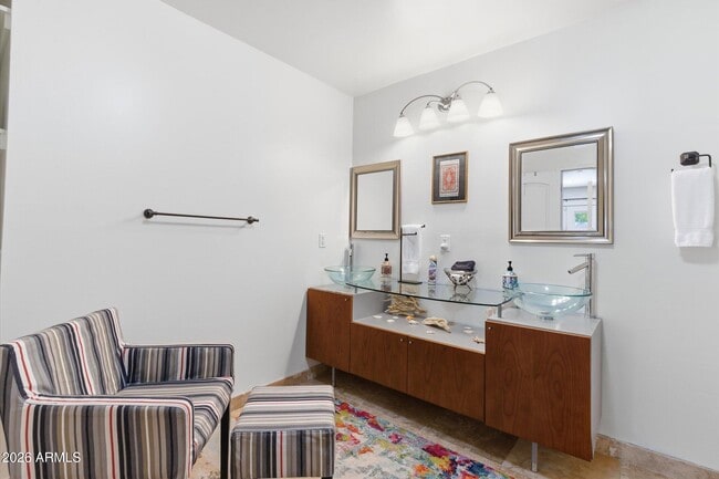 Building Photo - 4715 N 68th St