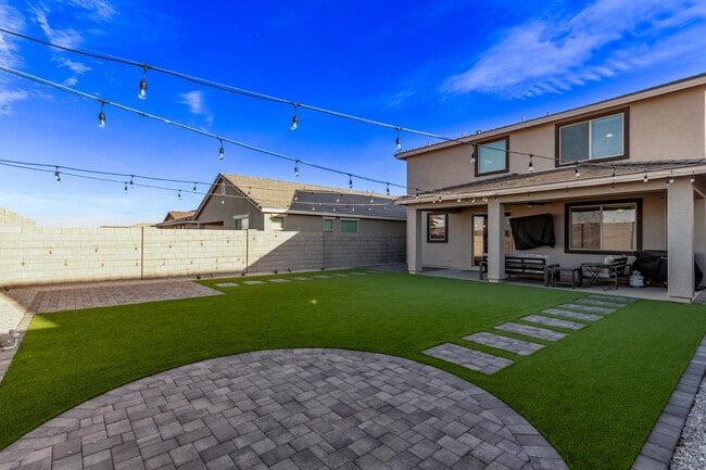 Building Photo - 19210 W Solano Dr