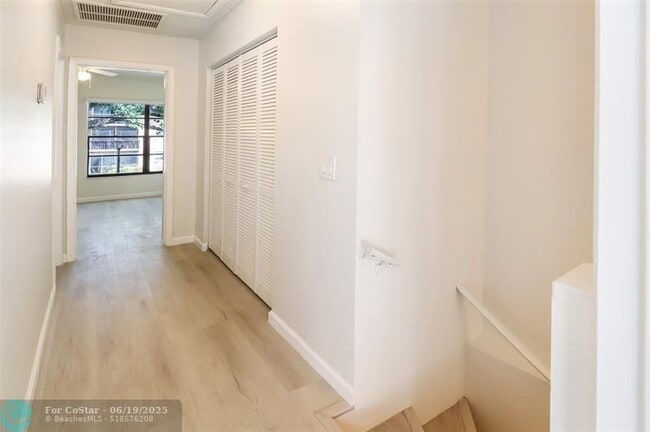 Building Photo - 2590 Coral Springs Dr
