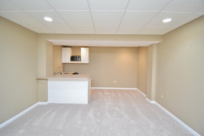 Building Photo - 5167 Elm Leaf Trail