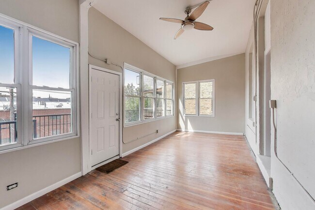 Building Photo - 1429 W. Grand(AKA 1117 Hoyne)