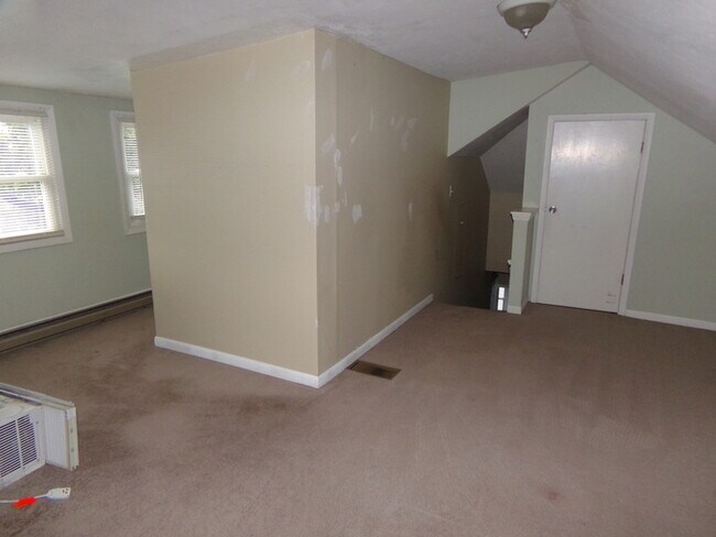 Building Photo - Corner Lot Cape Cod!