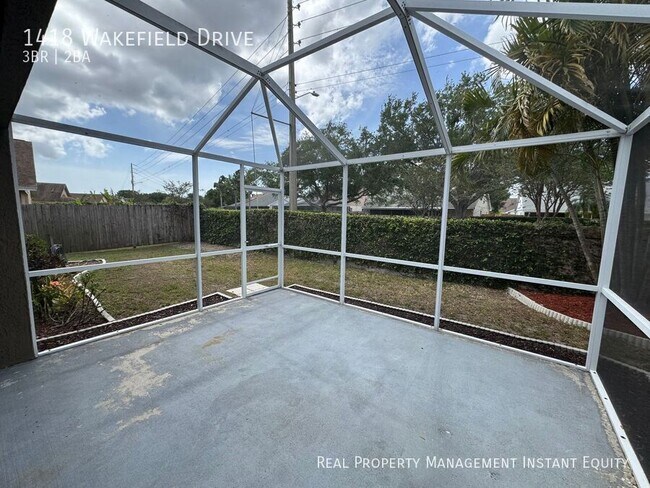 Building Photo - 1418 Wakefield Dr