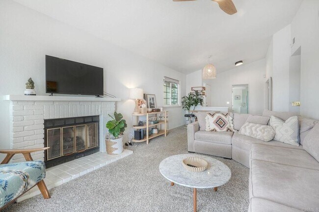 Building Photo - 6817 Watercourse Dr