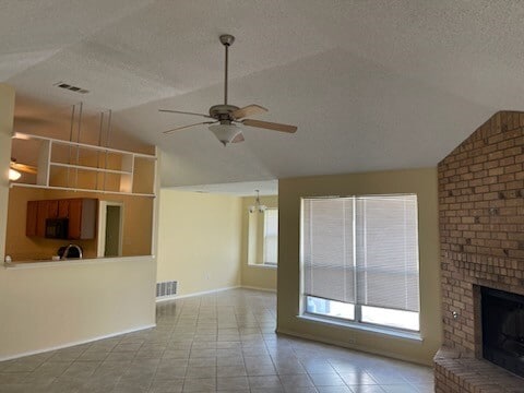 Building Photo - 2822 White Oak Dr