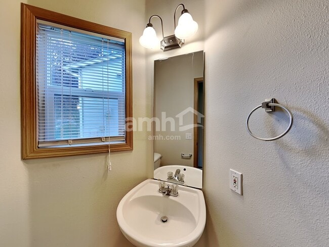 Building Photo - 30132 36th Pl S