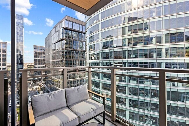 Building Photo - 133 Seaport Blvd