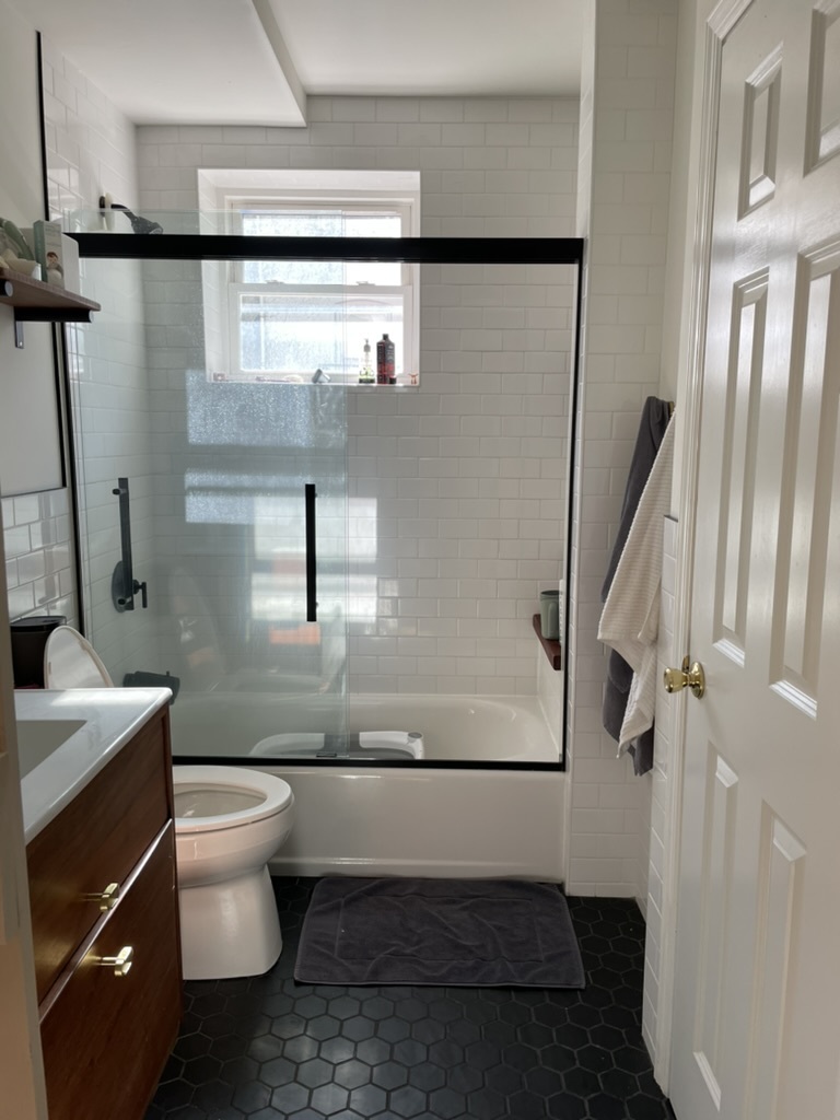 Bathroom - 93 Erie St