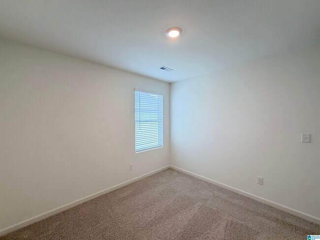 Building Photo - 12742 Collier Curv