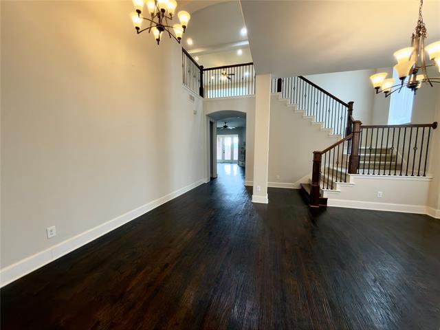 Building Photo - 408 Paluxy Dr