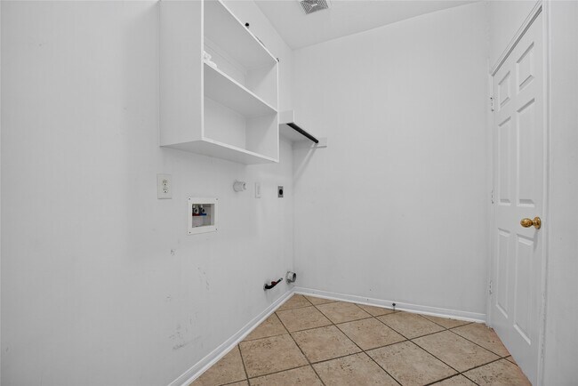 Building Photo - 12019 Brantley Haven Dr