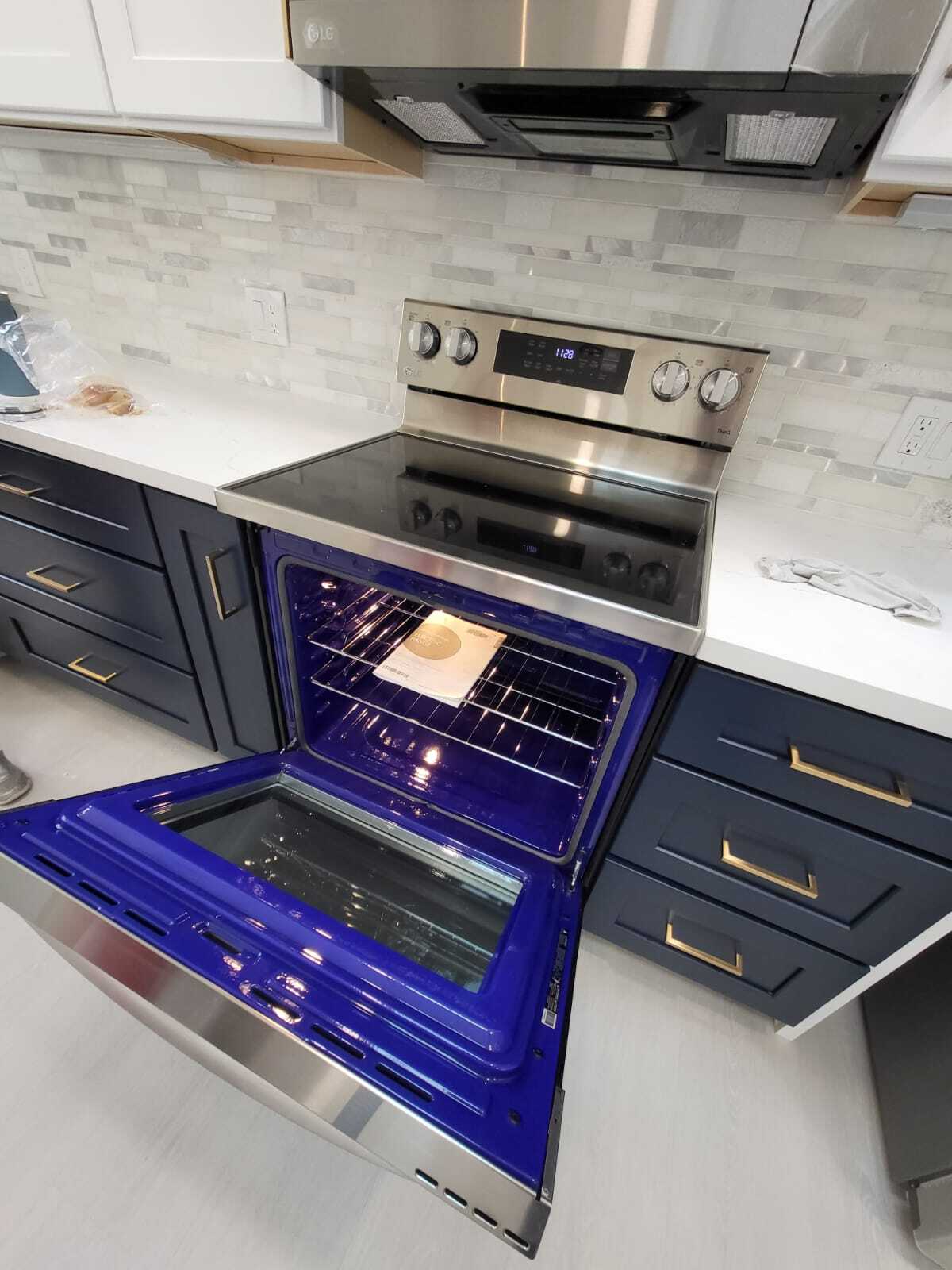 New stove - 133 E Reed St