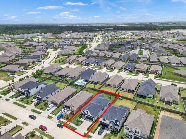 Building Photo - 21143 Austin Chalk Dr