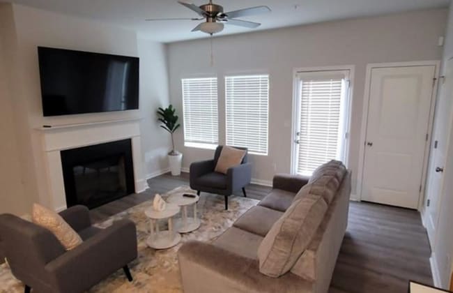 Building Photo - 4333 Shaffer Ct