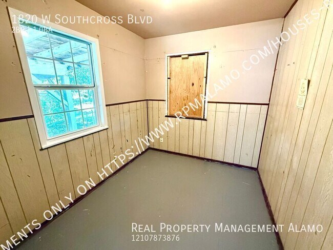Building Photo - 1820 W Southcross Blvd